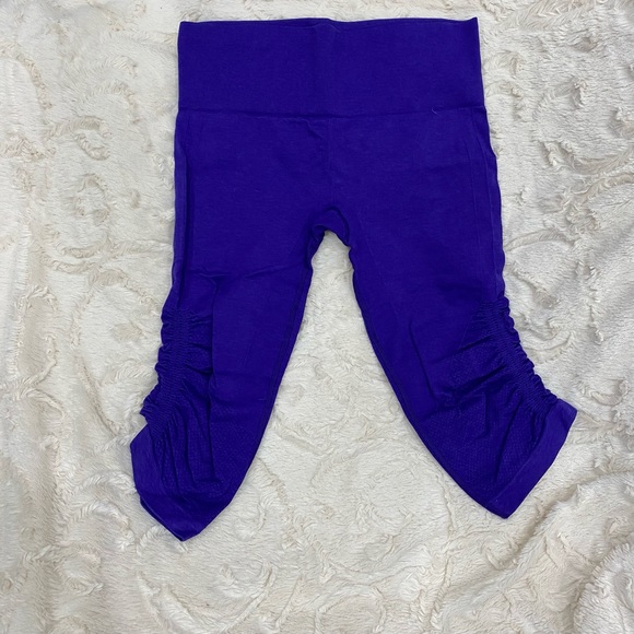 Lululemon In The Flow Crop II Bundle - Picture 6 of 12